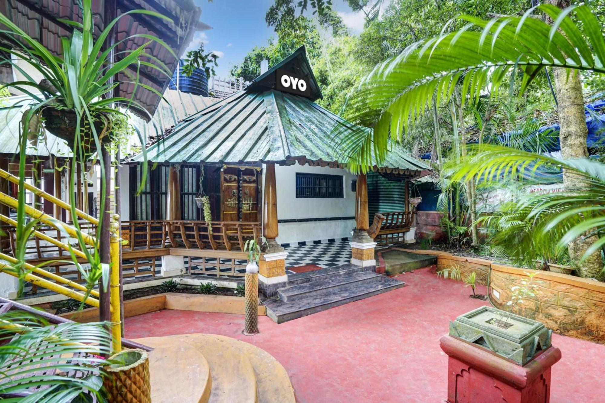 טקאדי Oyo Flagship Meadow View Inn מראה חיצוני תמונה